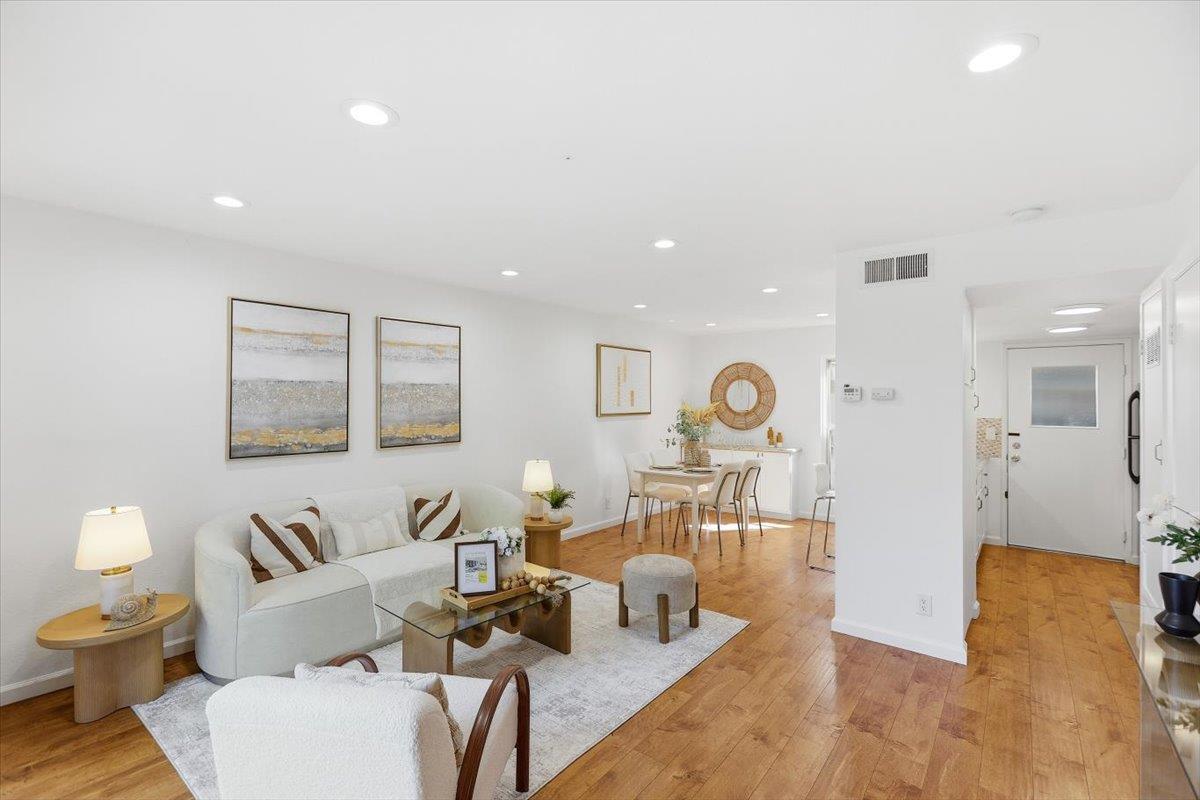 236 East Red Oak Drive B