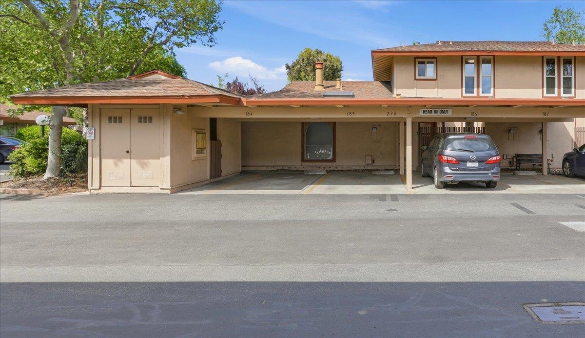 236 East Red Oak Drive B