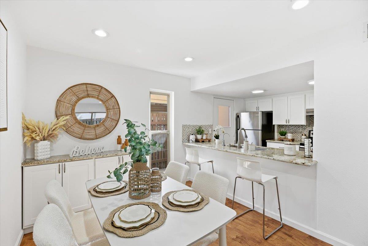 236 East Red Oak Drive B