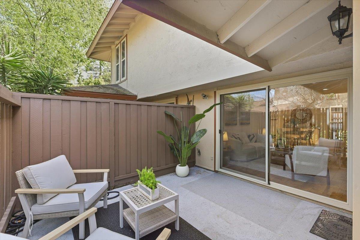 236 East Red Oak Drive B