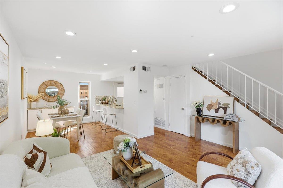 236 East Red Oak Drive B