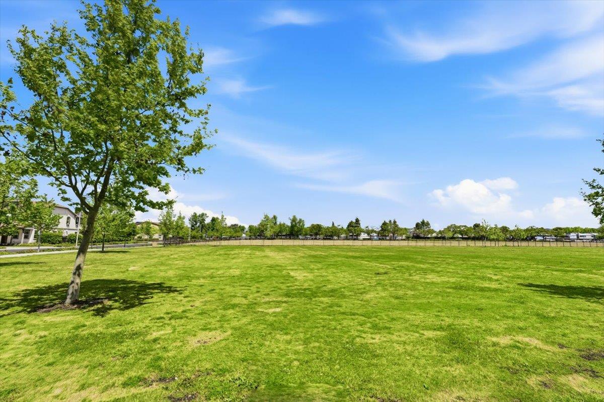 39502 South Darner Drive