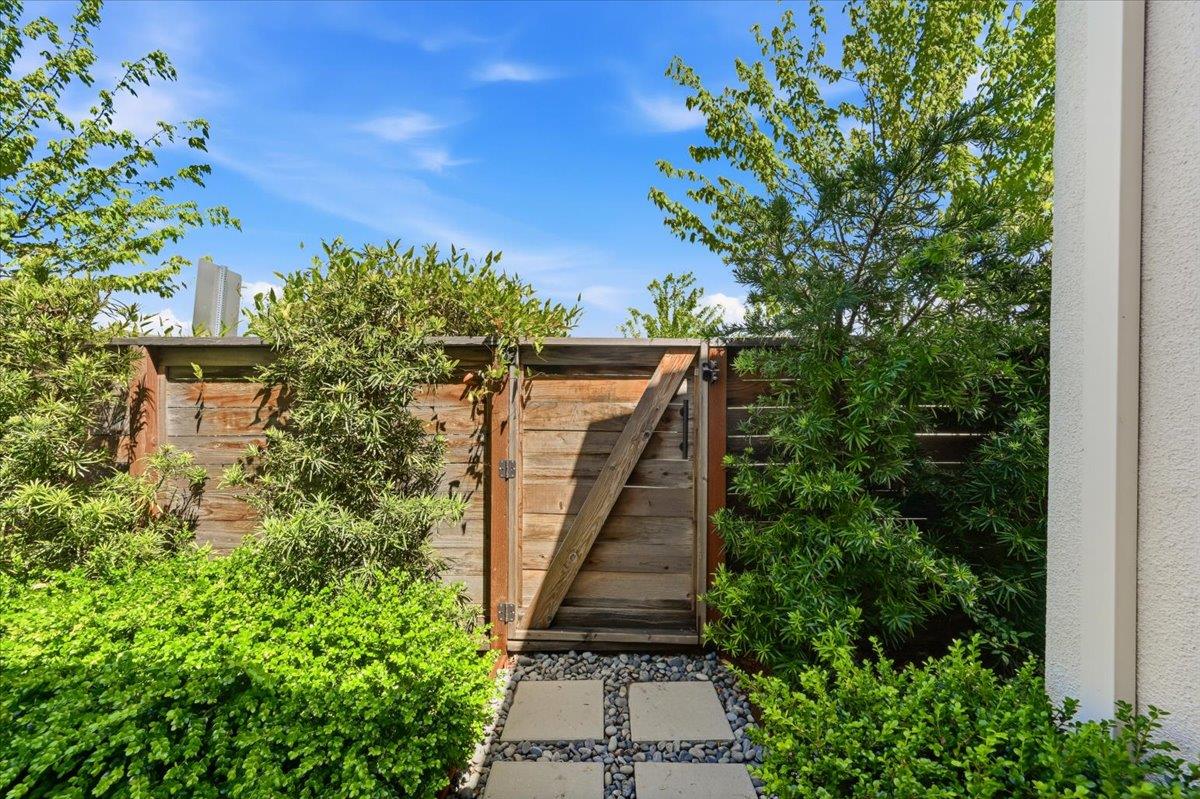 39502 South Darner Drive