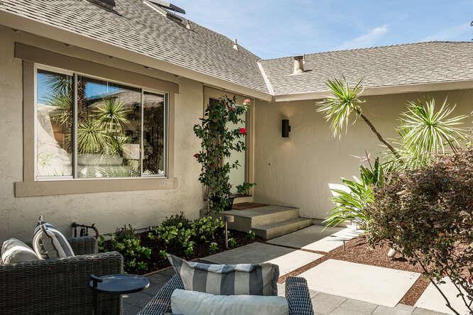 532 Anchor Circle