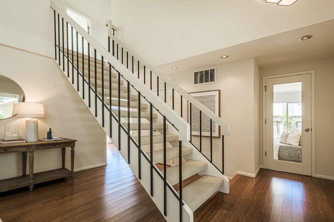 532 Anchor Circle
