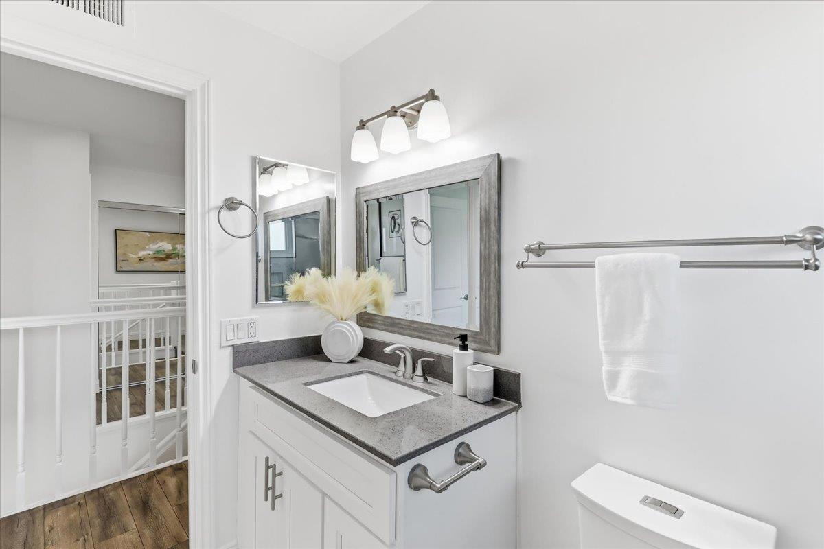 2078 Admiral Pl