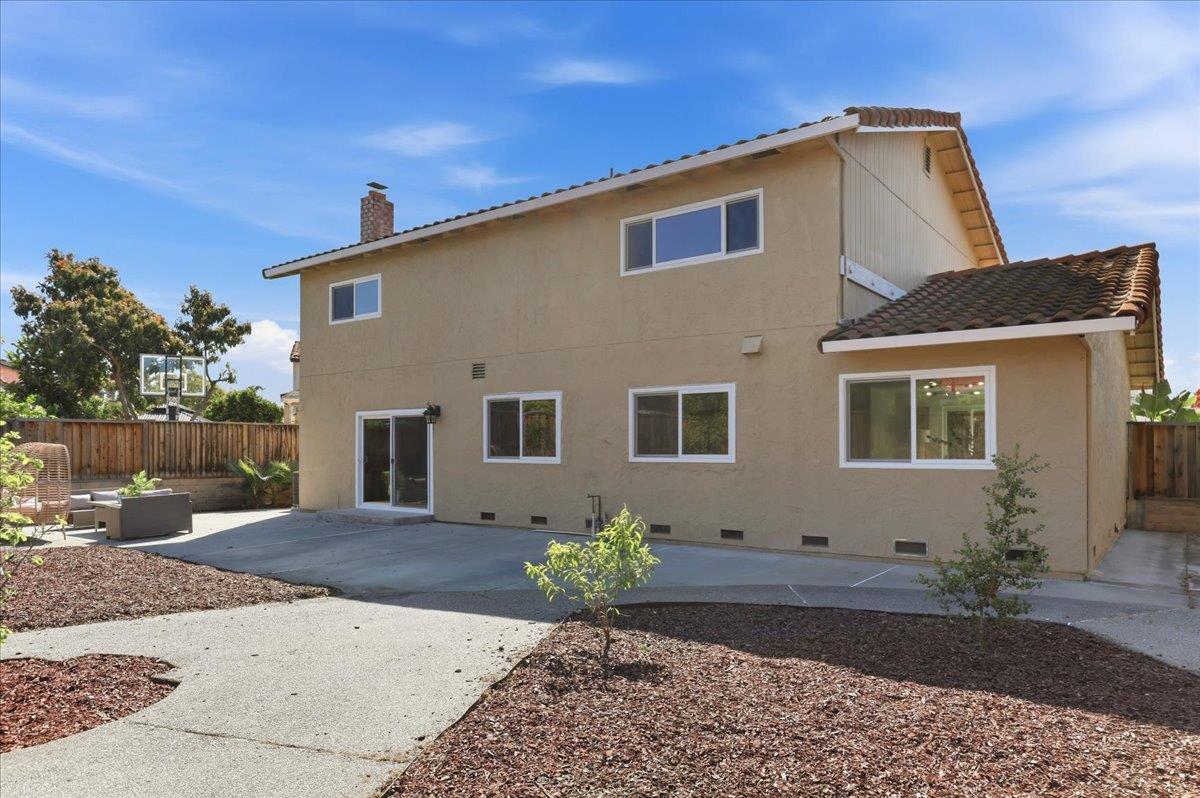 2078 Admiral Pl