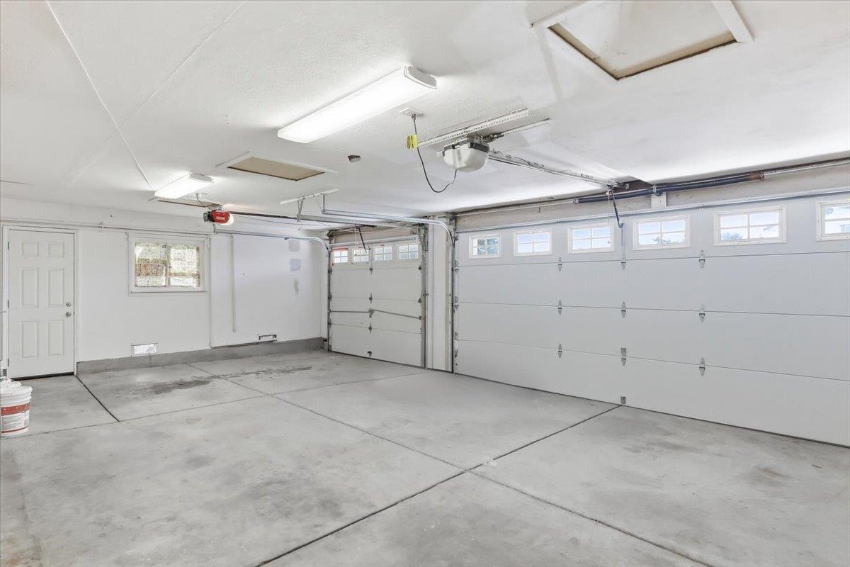 2078 Admiral Pl
