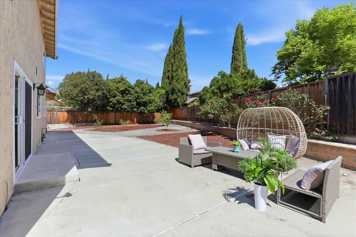 2078 Admiral Pl
