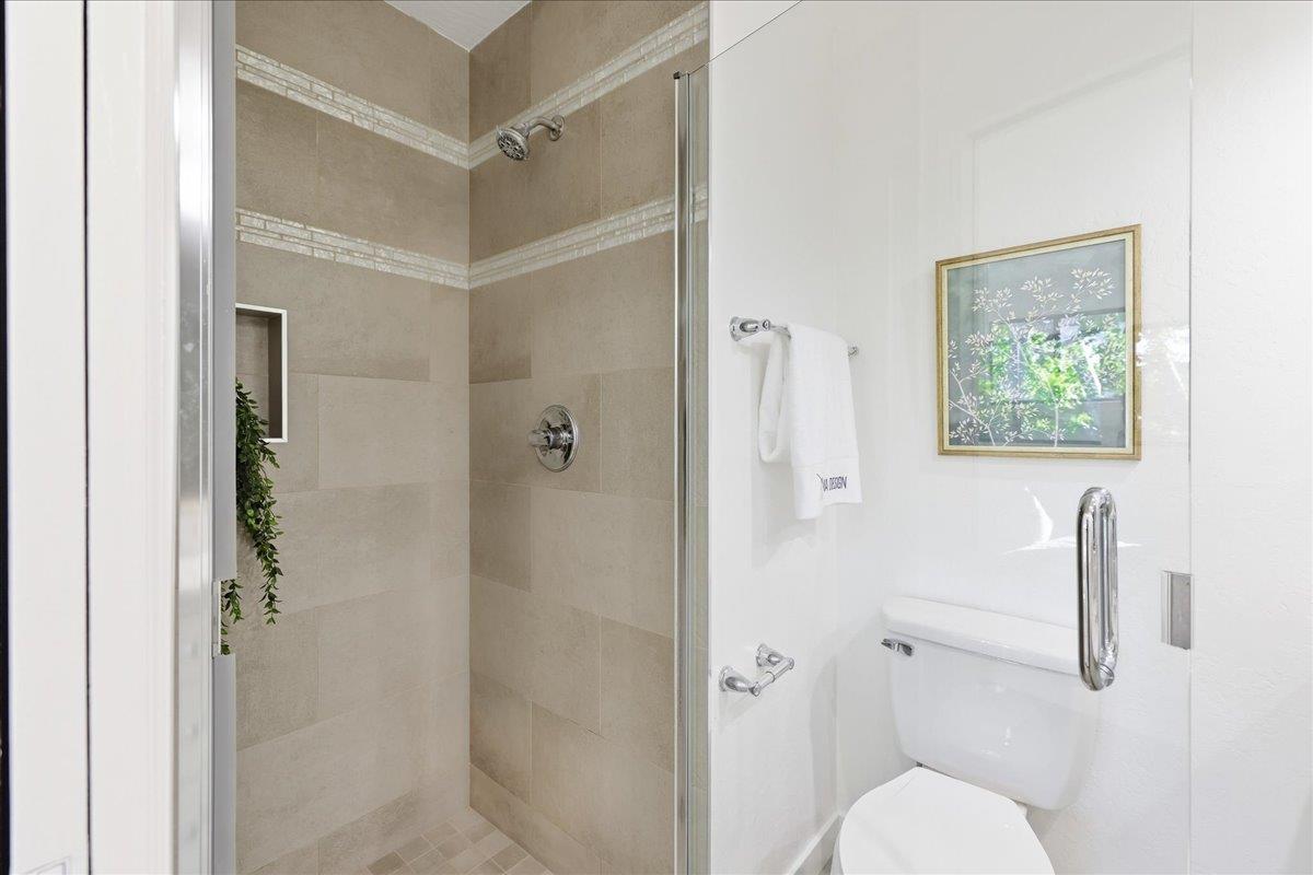 1983 San Luis Avenue 16