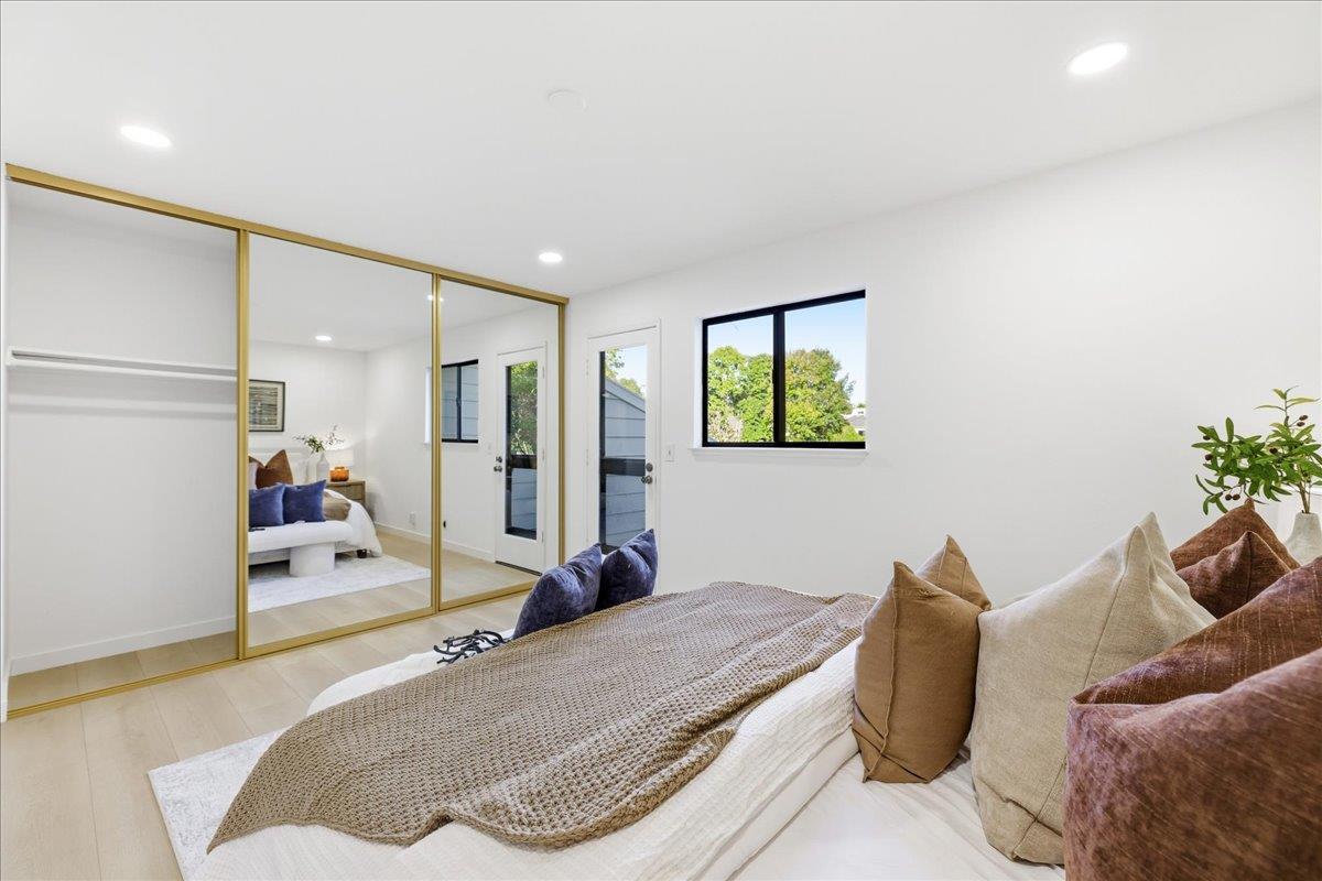 1983 San Luis Avenue 16