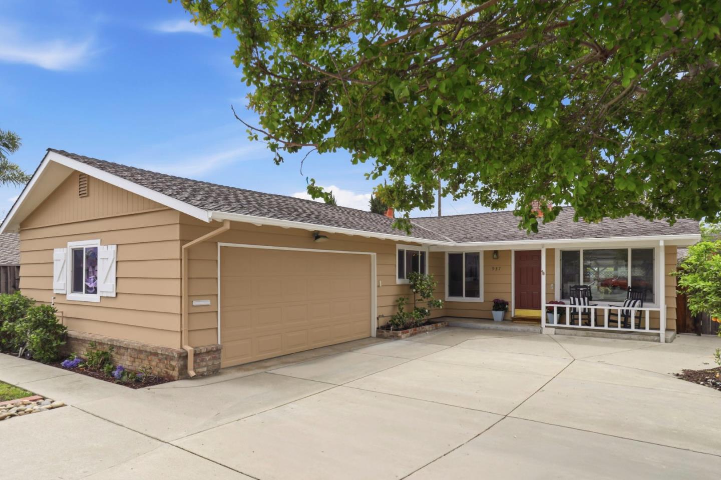937 Selby Lane
