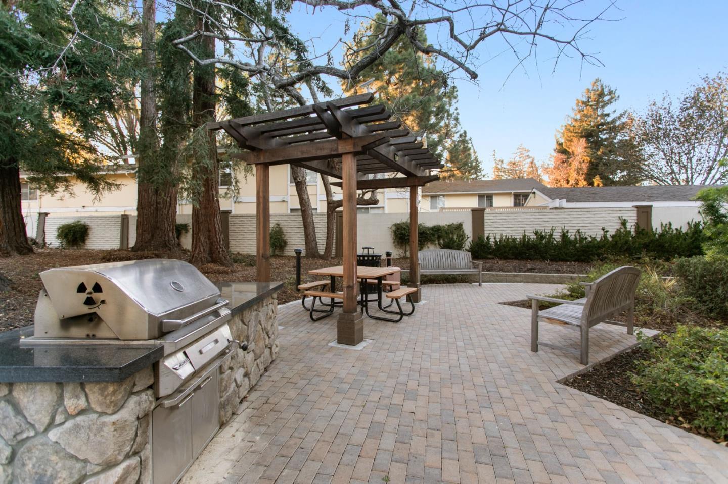 1098 Barberry Terrace