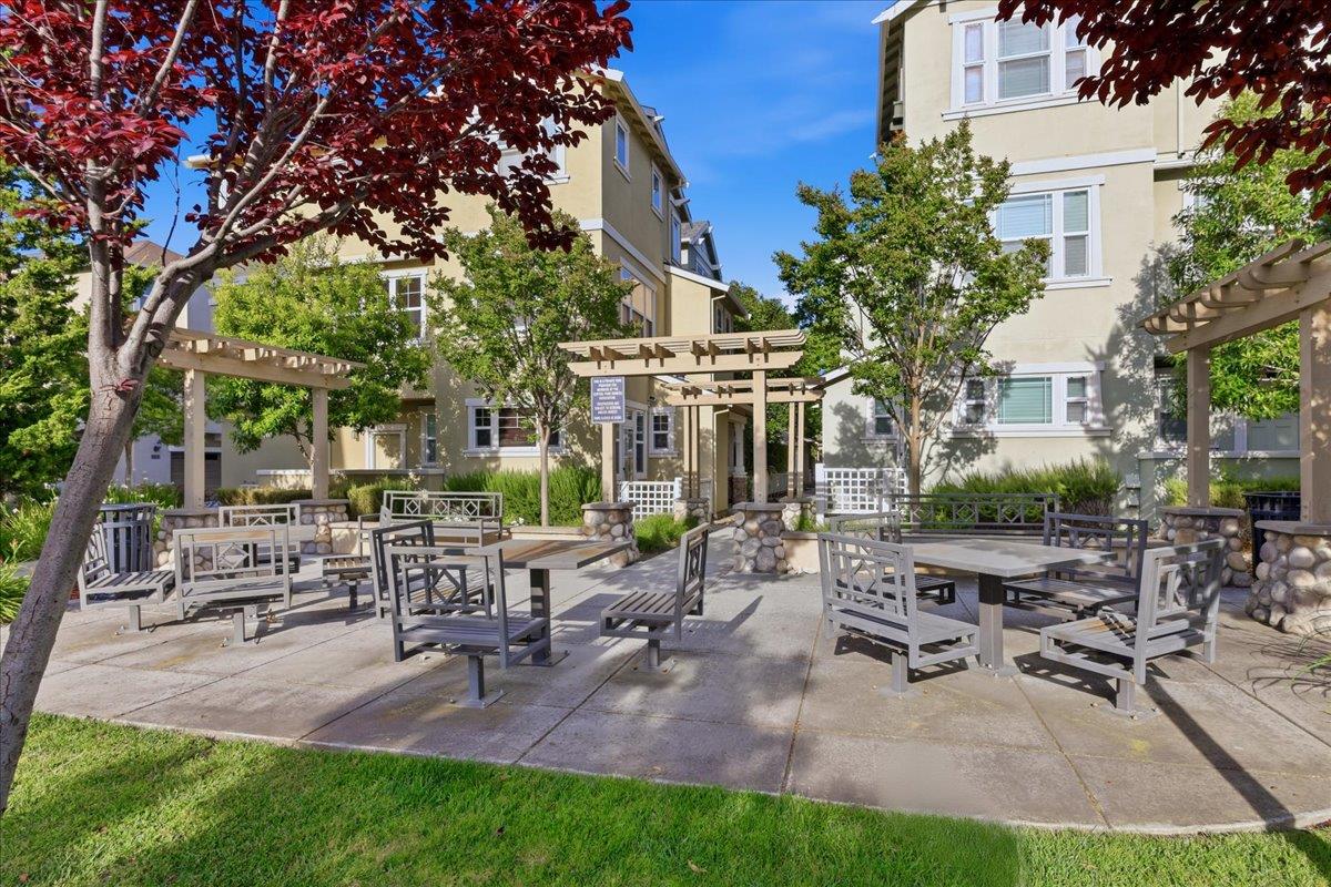 2767 Pismo Terrace