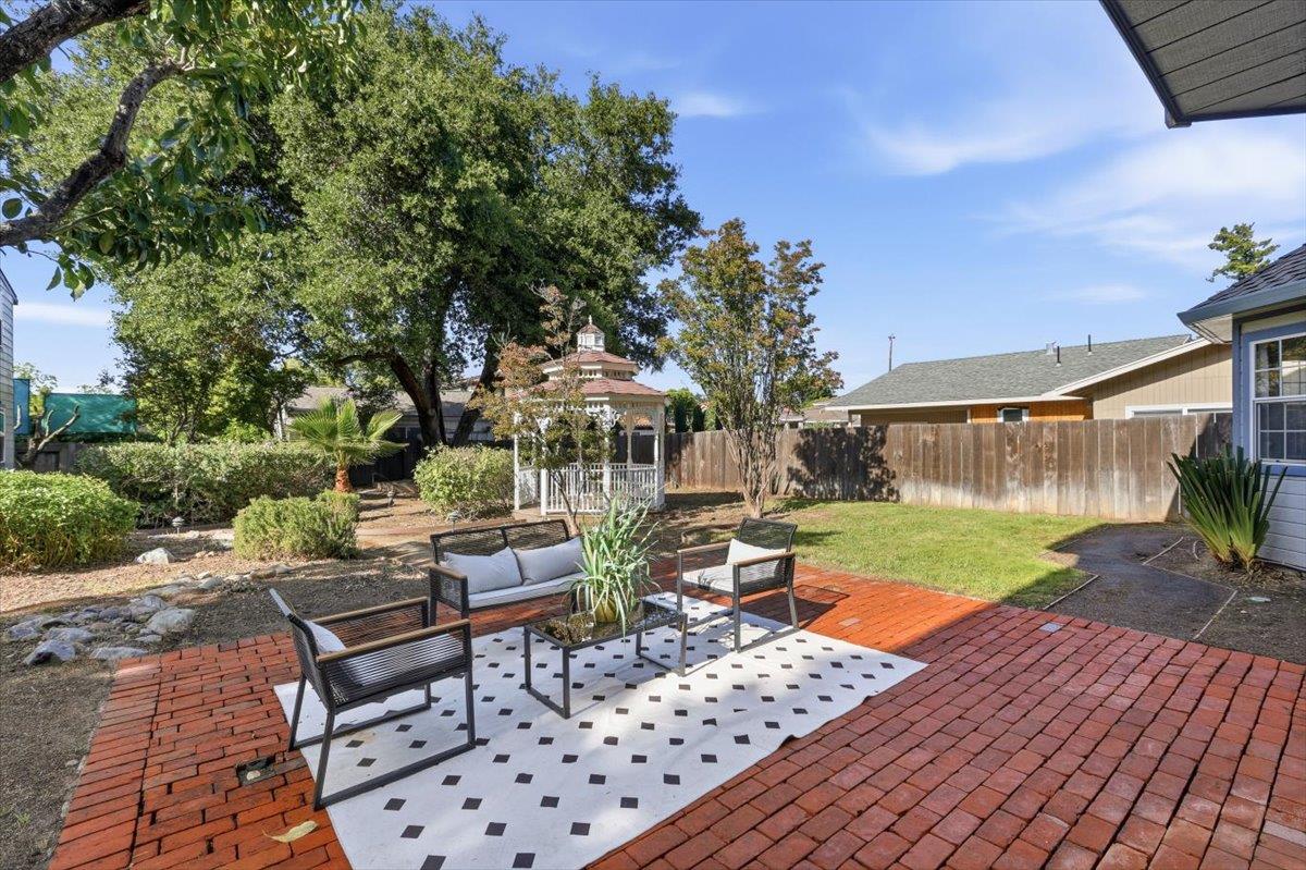 21075 Greenleaf Drive