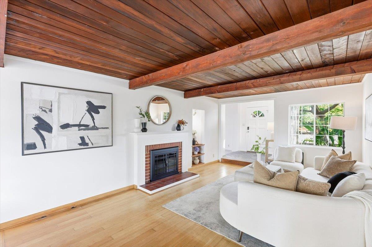21075 Greenleaf Drive