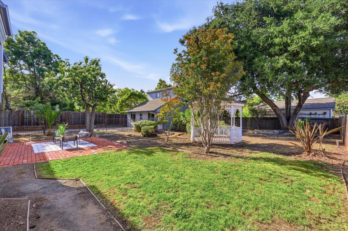 21075 Greenleaf Drive