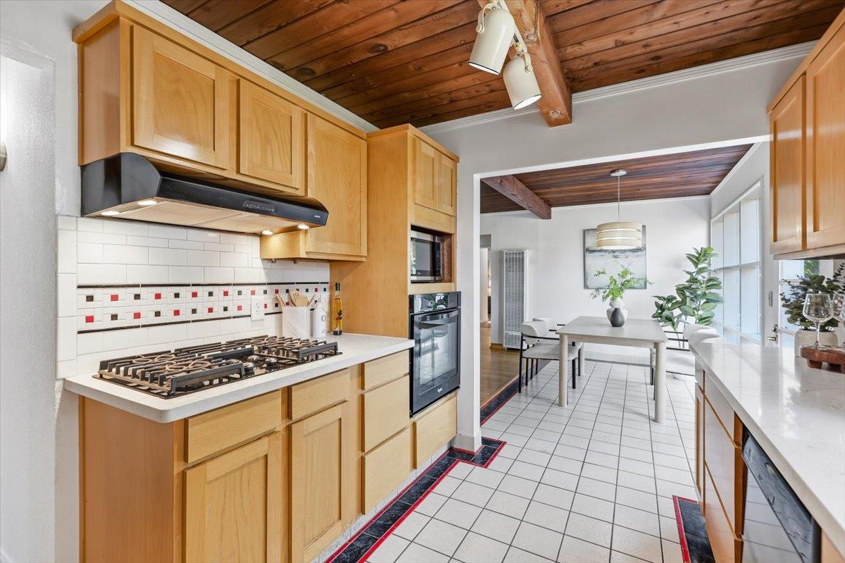 21075 Greenleaf Drive