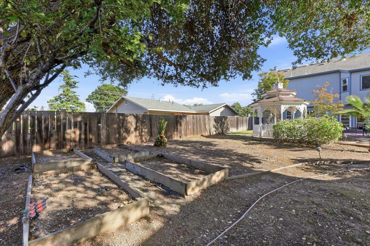 21075 Greenleaf Drive