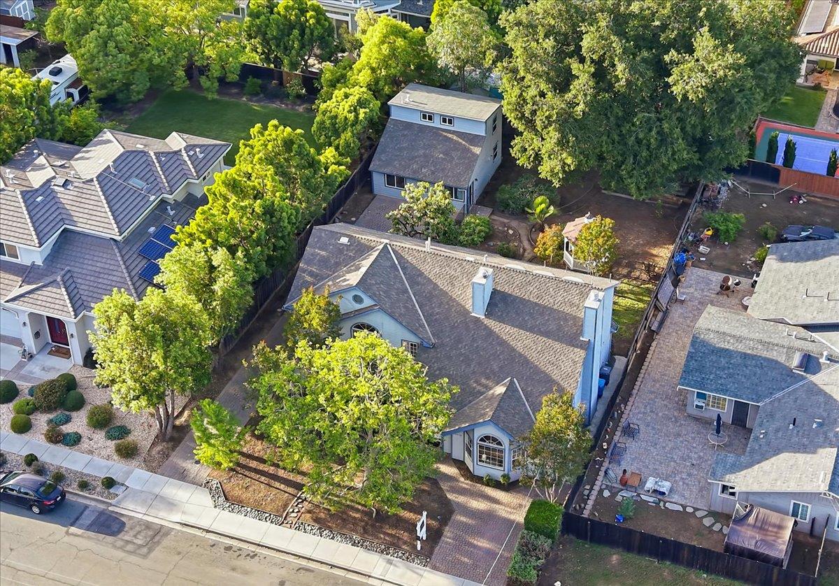 21075 Greenleaf Drive