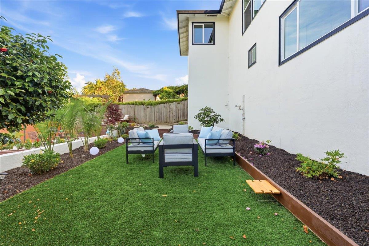 1609 Molitor Road