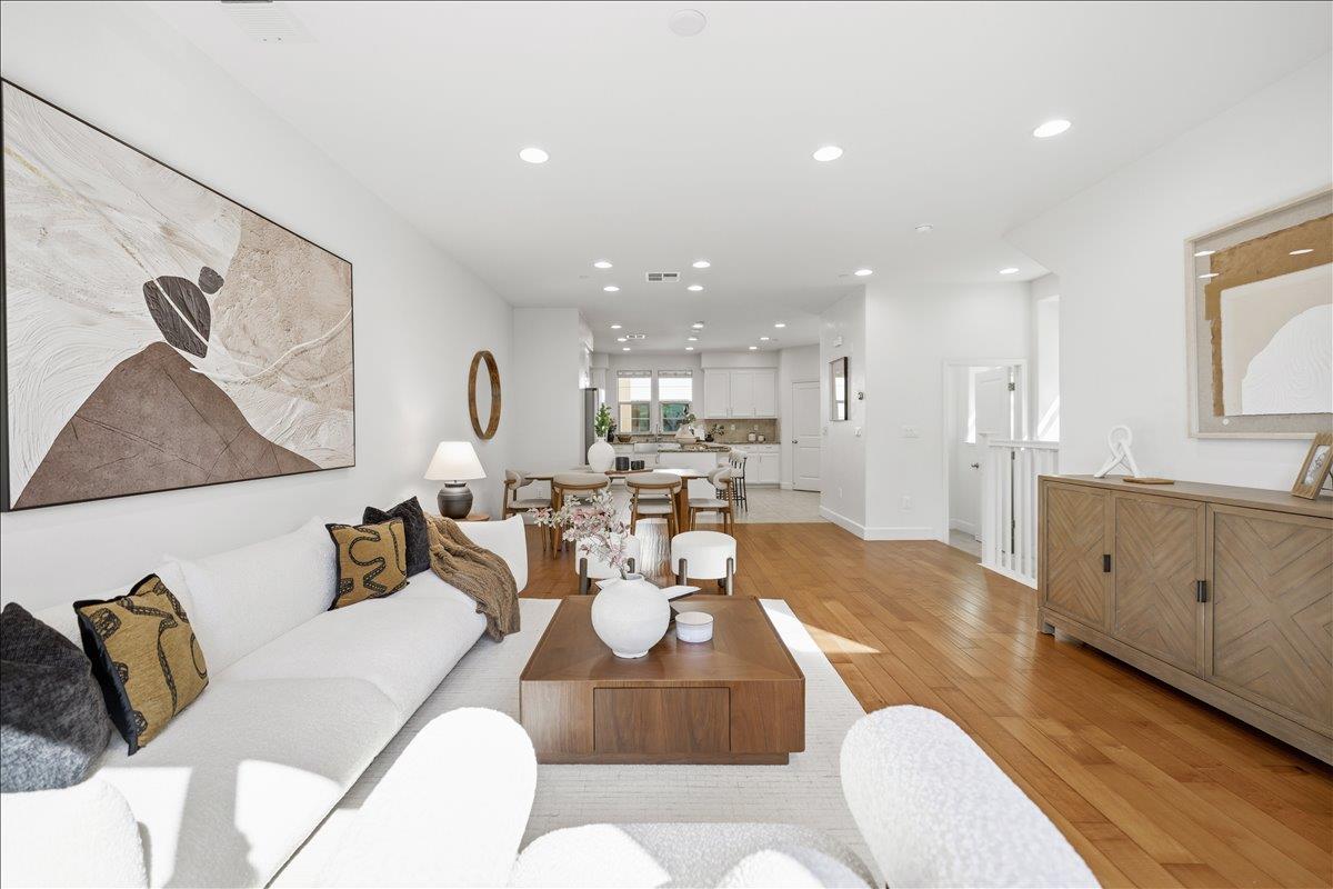 2927 Kaiser Drive