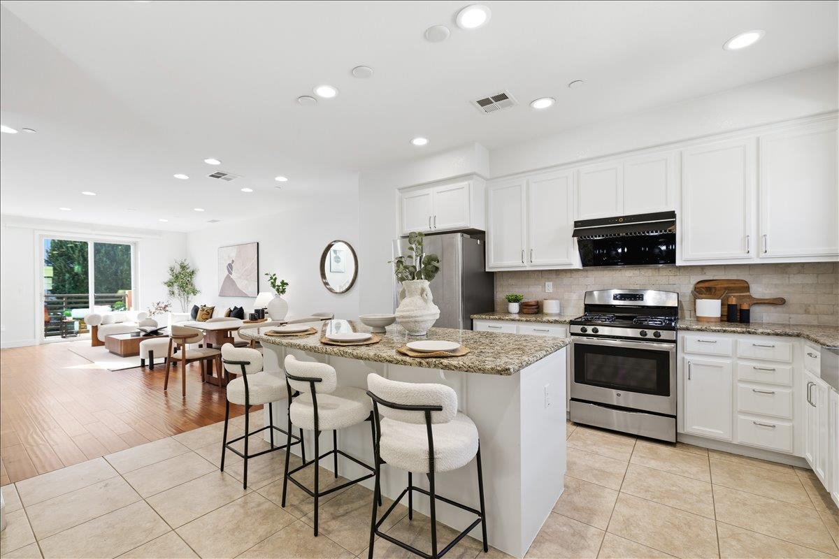 2927 Kaiser Drive