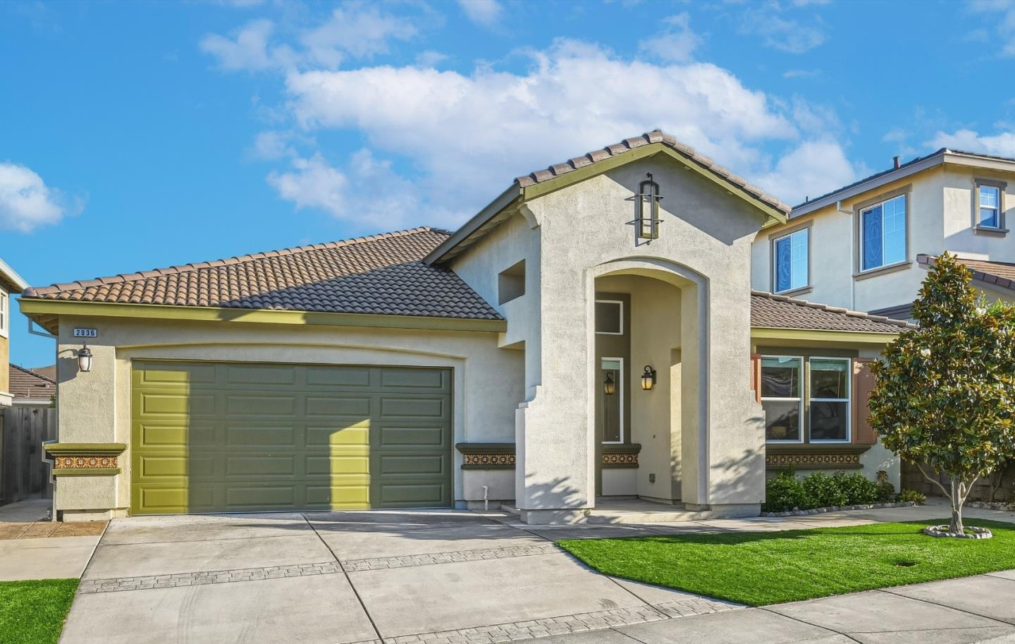2036 Aragon Drive