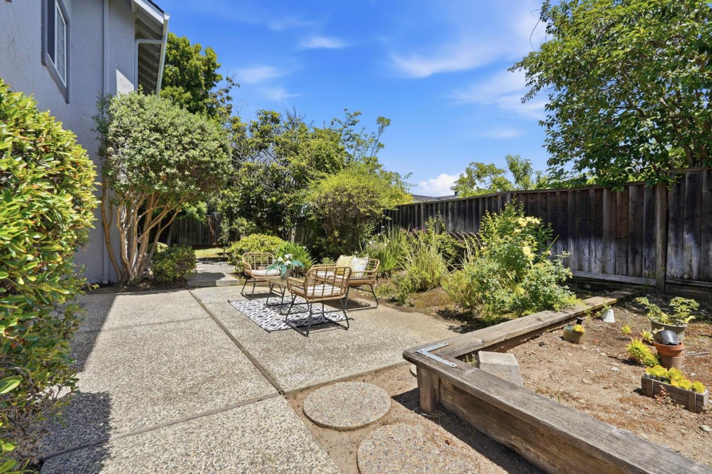 1636 Mariani Drive