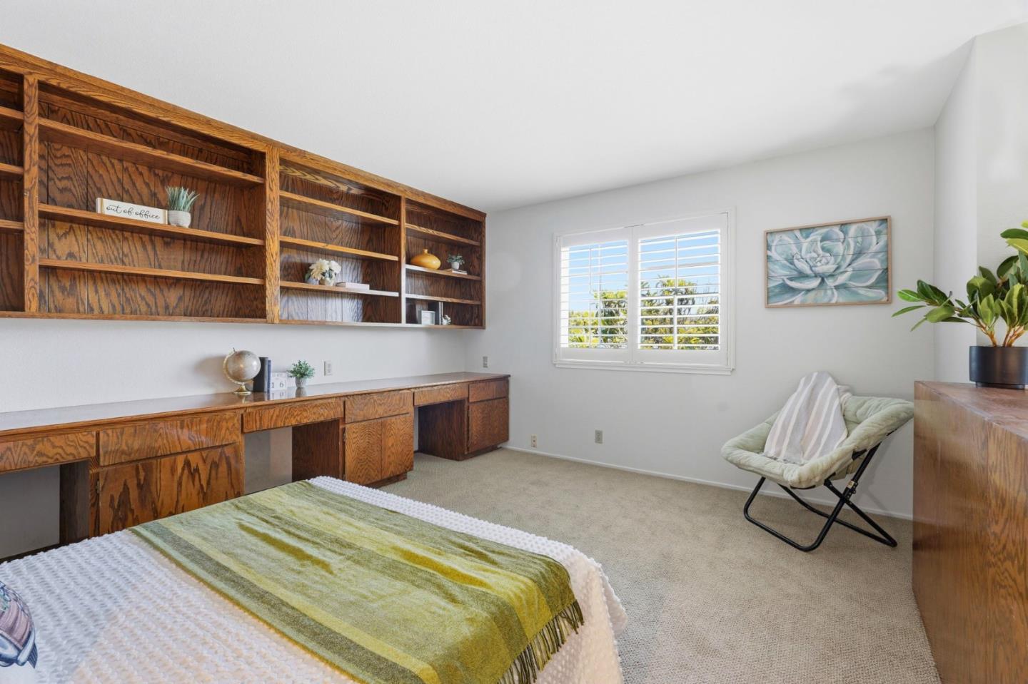 1636 Mariani Drive