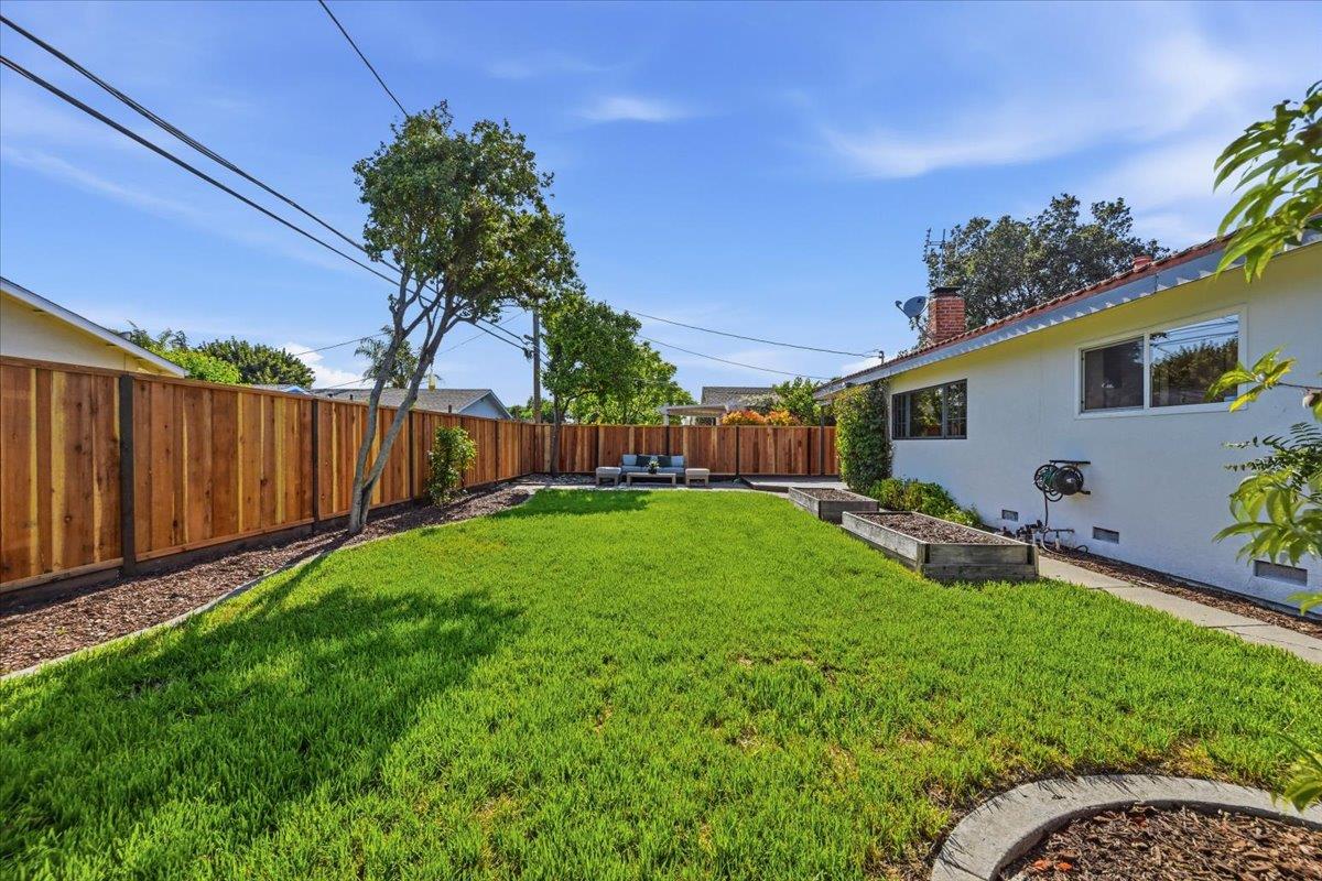 5841 Arapaho Drive