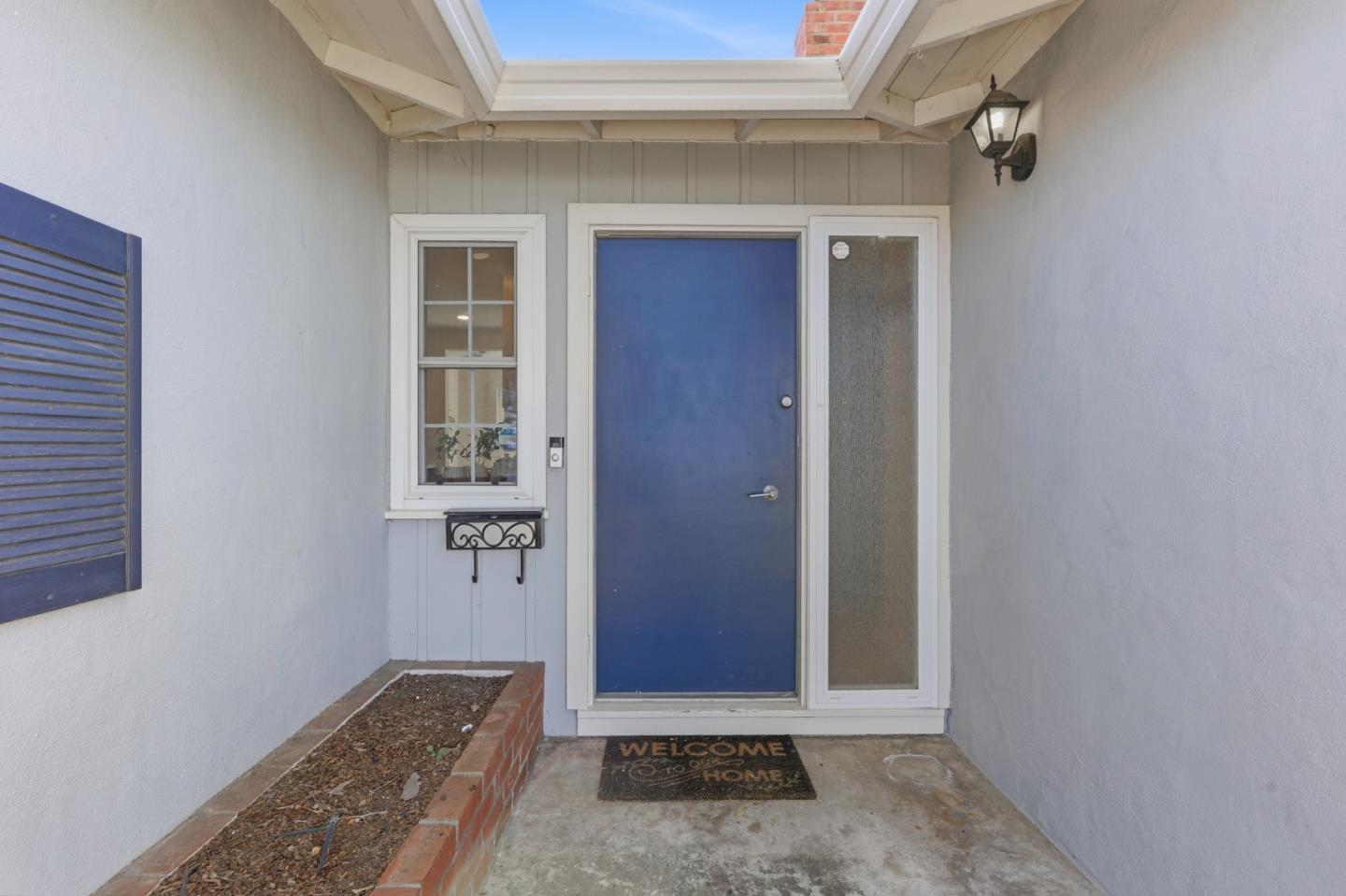 2242 Cabrillo AVE