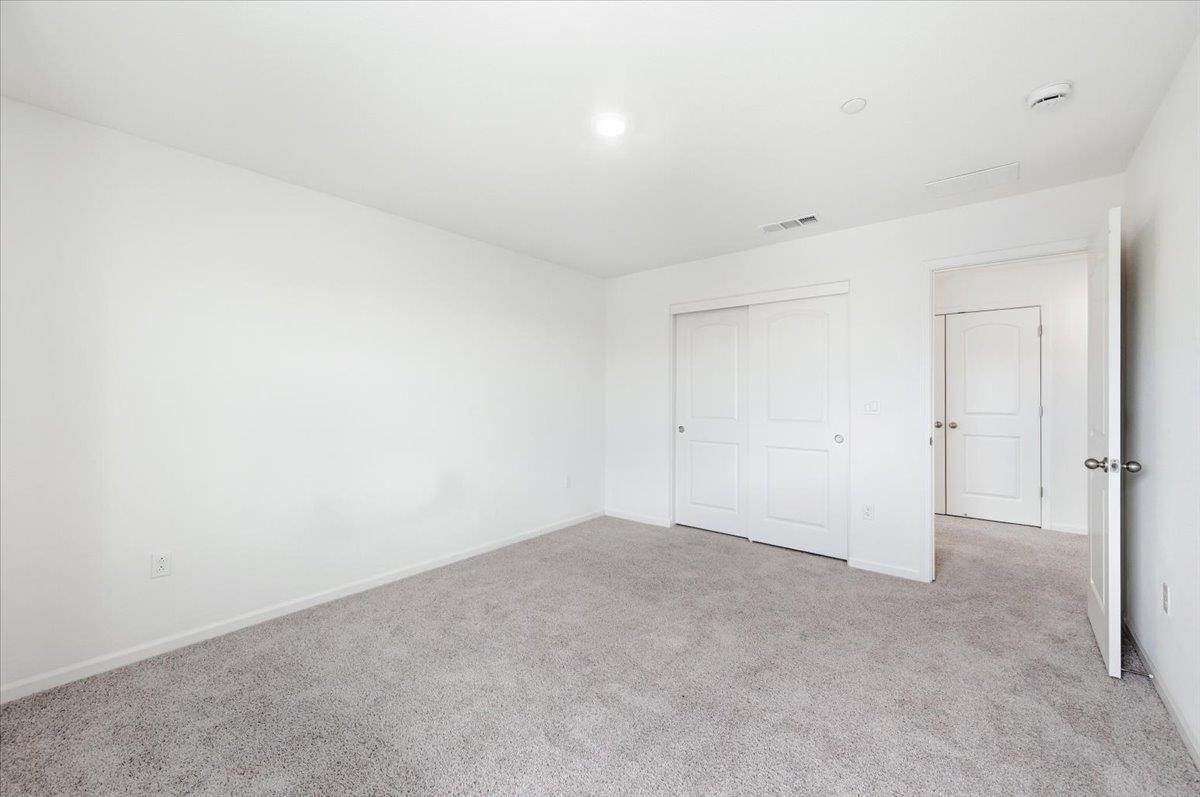 5433 Riverview Lane