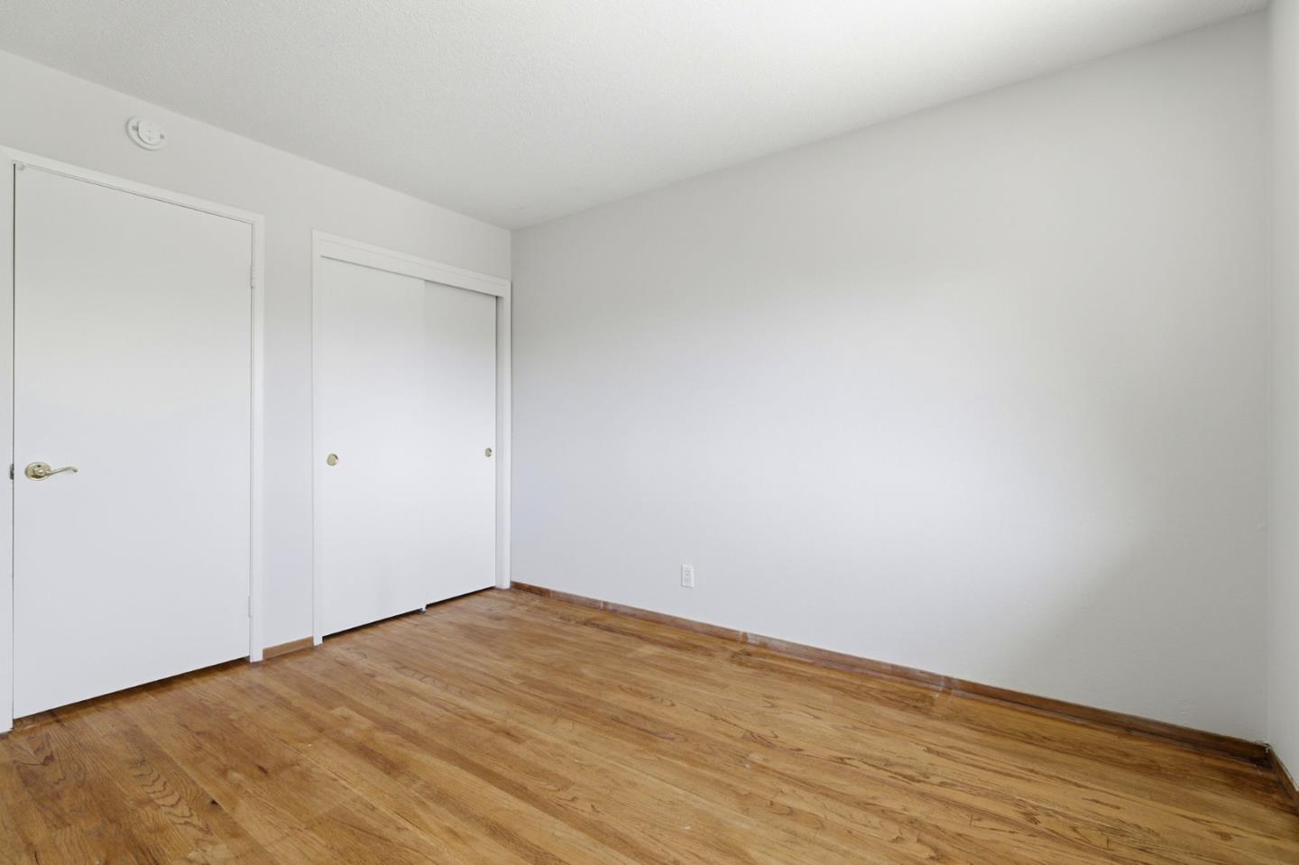 1142 Viscaino AVE