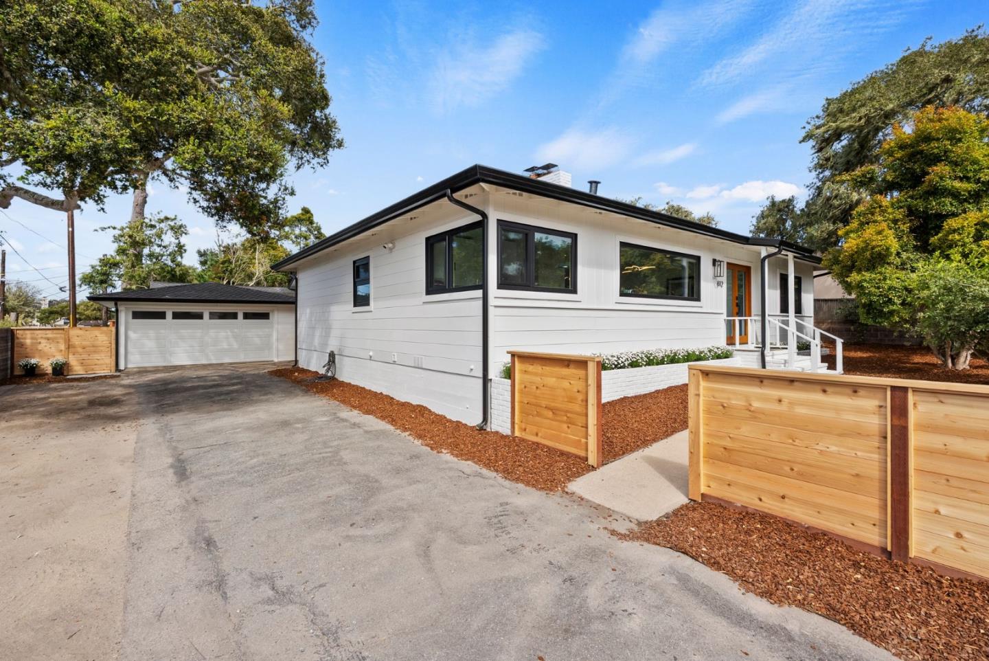 612 Sunset Drive