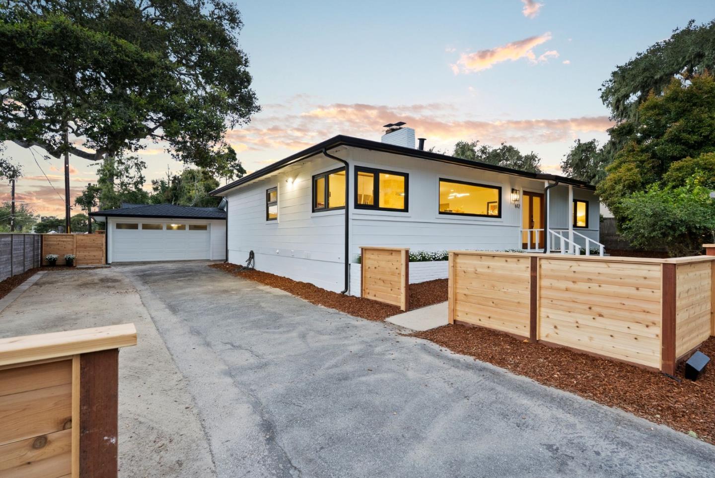 612 Sunset Drive