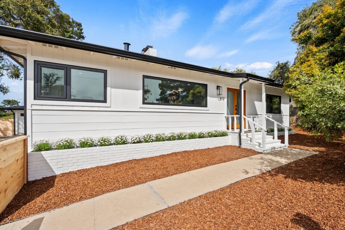 612 Sunset Drive