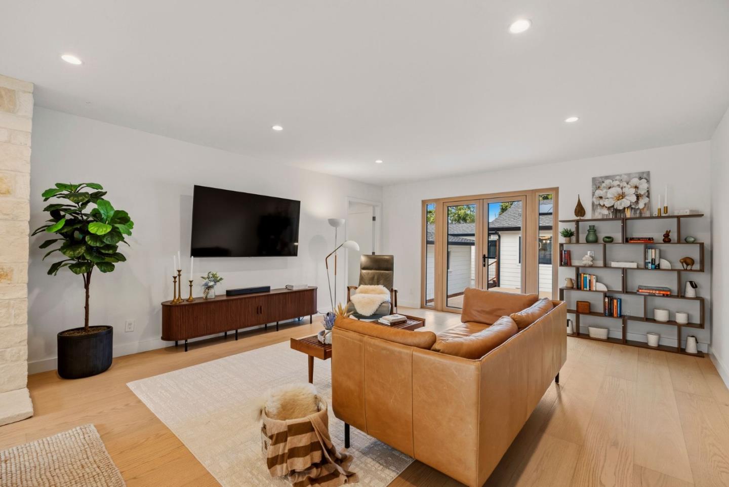 612 Sunset Drive
