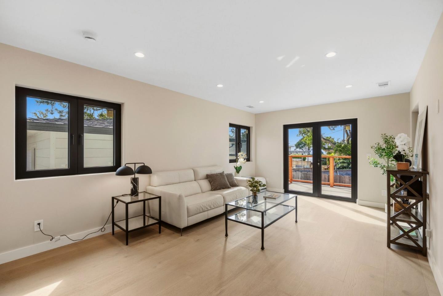 612 Sunset Drive