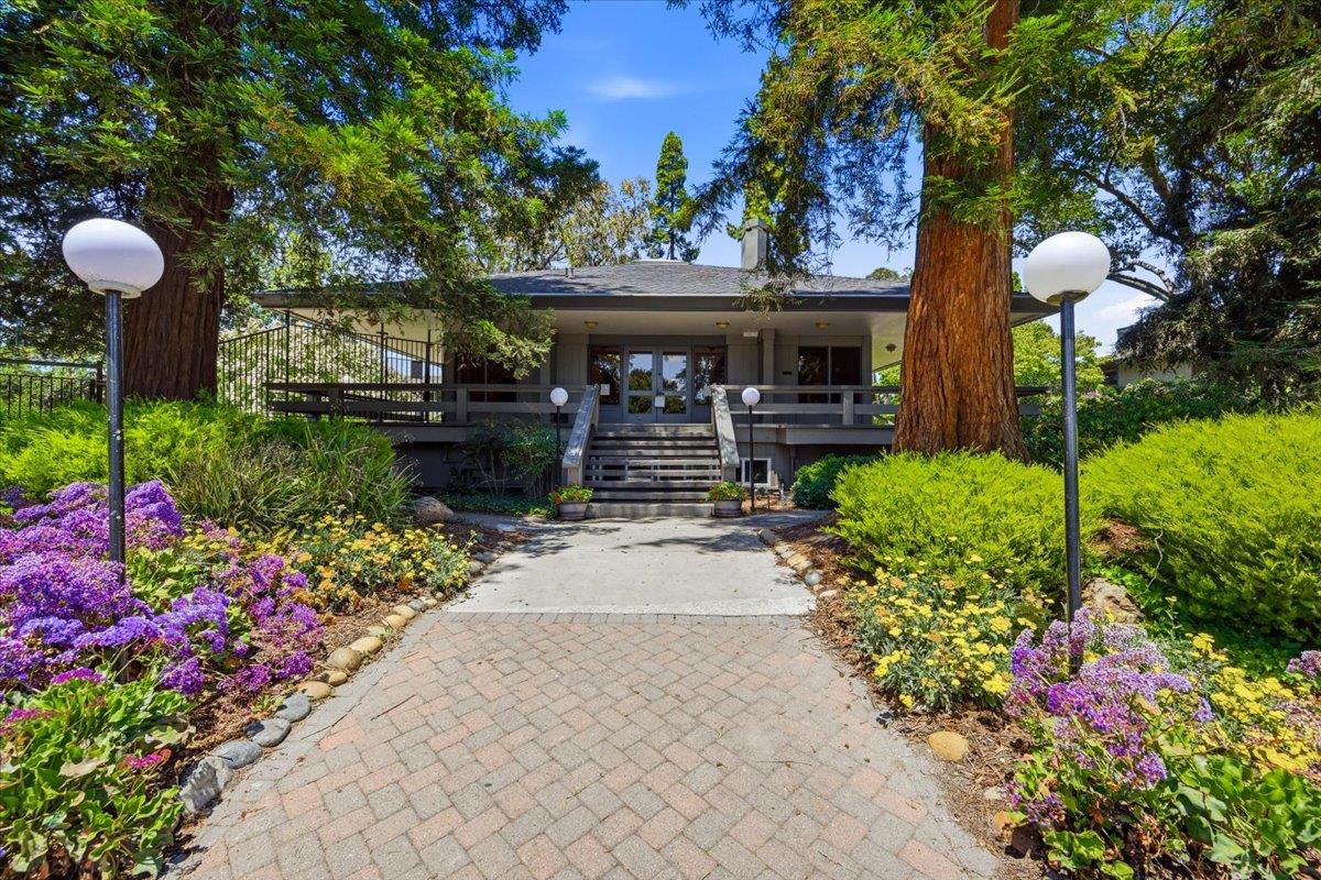 121 Buckingham Drive 50
