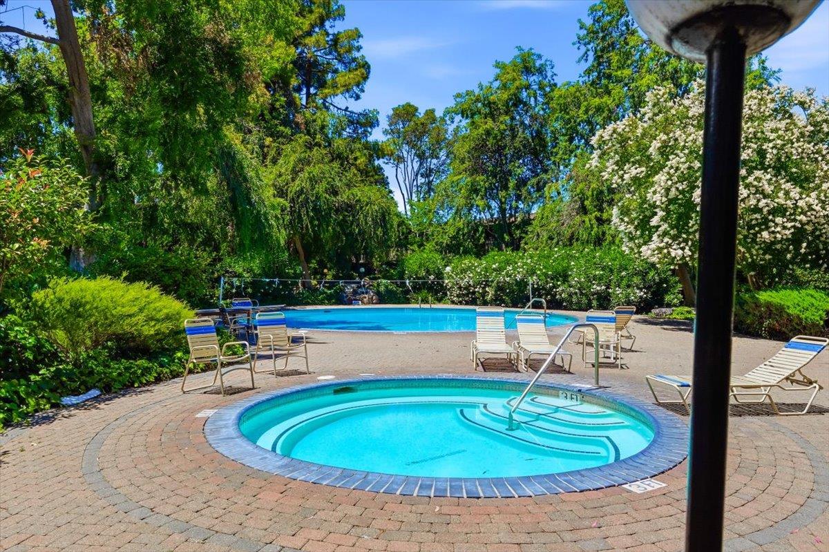 121 Buckingham Drive 50