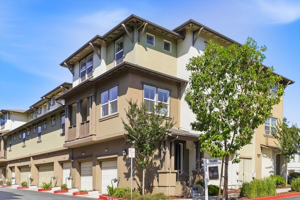 825 Berryessa
