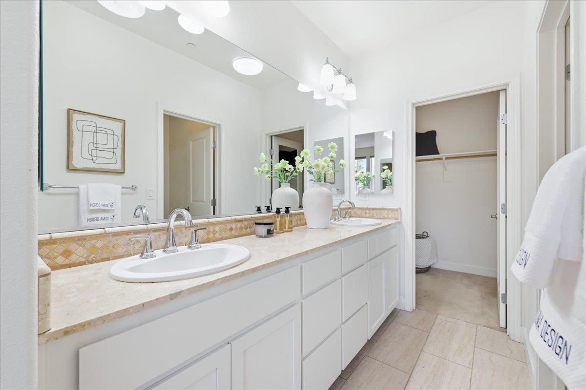 825 Berryessa