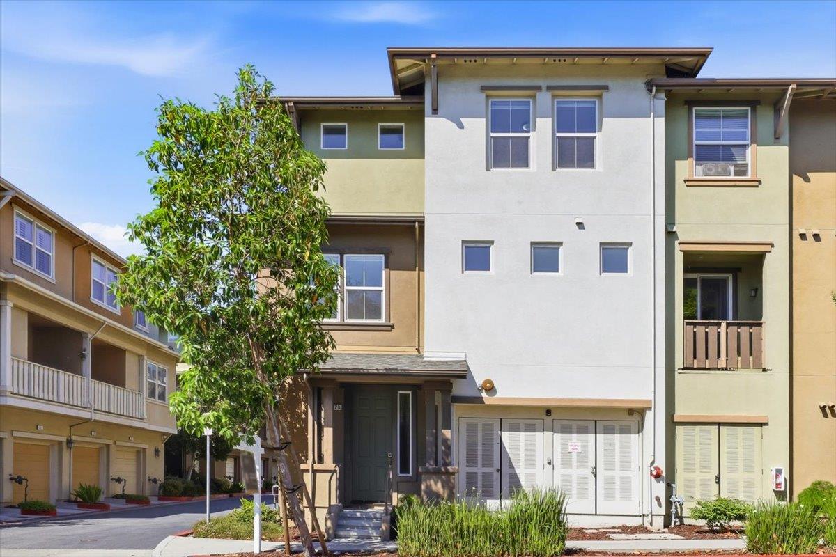 825 Berryessa