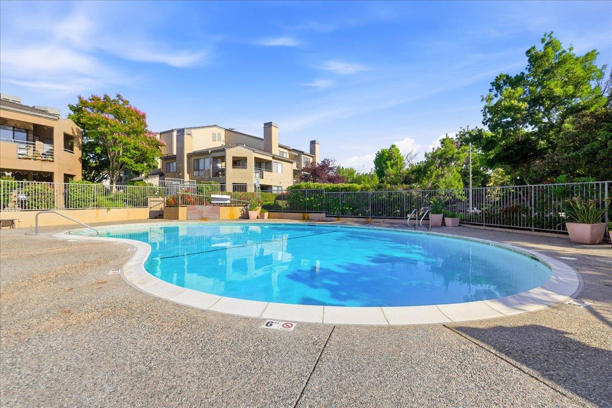 39206 Guardino Drive 207
