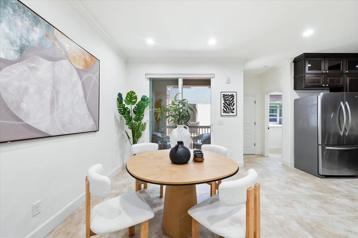 1321 Lee Place