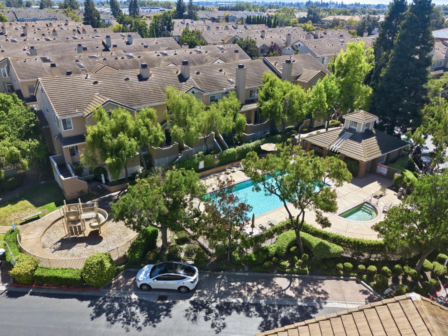 521 Porpoise Bay TER B