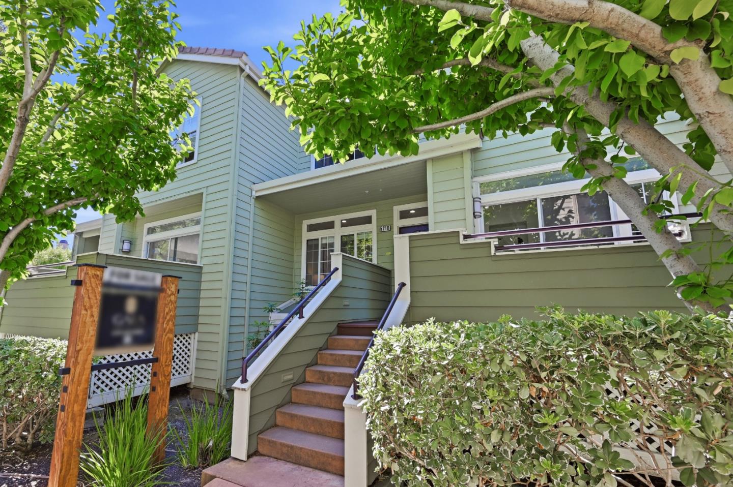 521 Porpoise Bay TER B