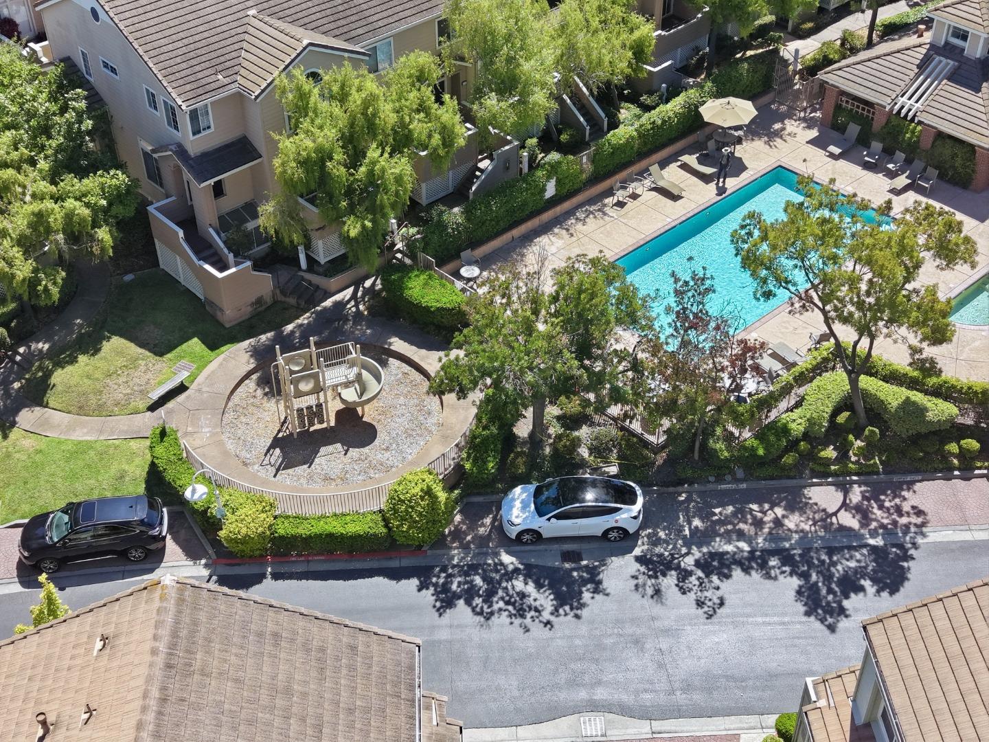 521 Porpoise Bay TER B