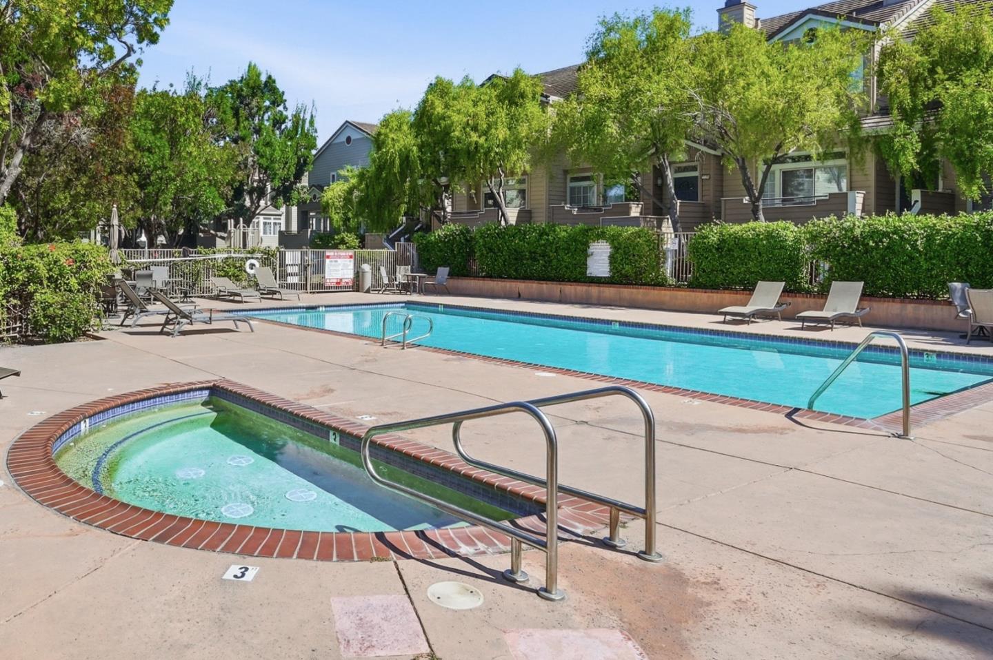 521 Porpoise Bay TER B